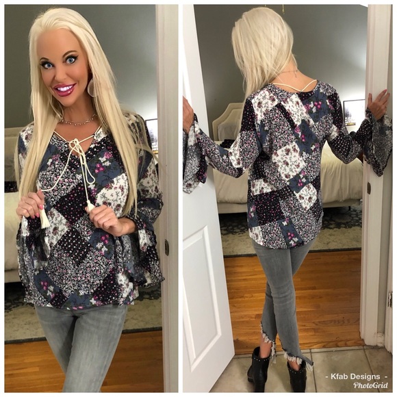 💕SALE!!! Gray Quilt Print Bell Sleeve Tunic! - Picture 3 of 3